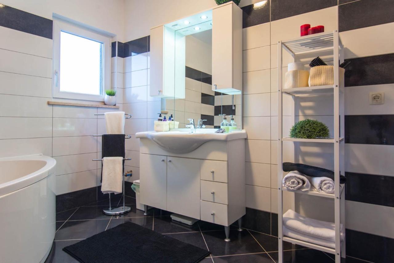 House Paola Villa Bibici Екстериор снимка